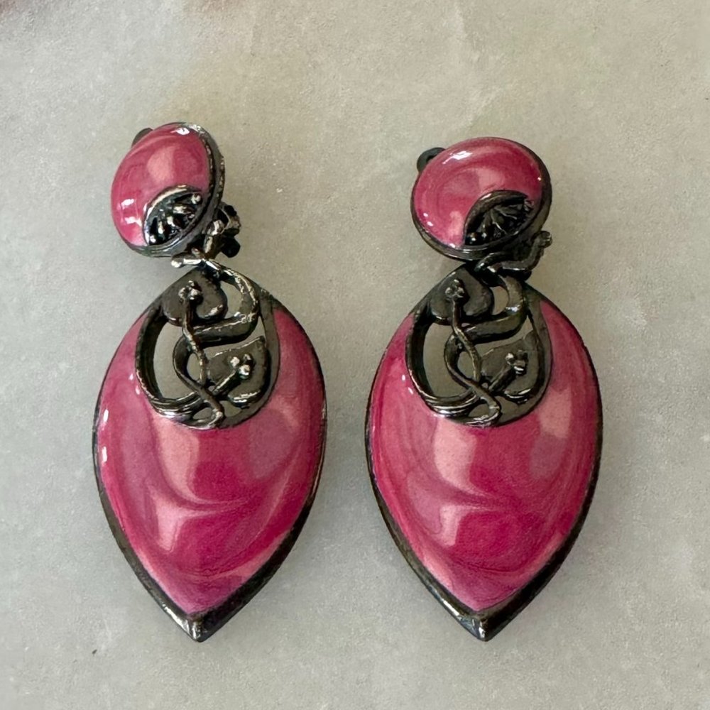 Edgar Berebi Pink Dangle Clip on Earrings